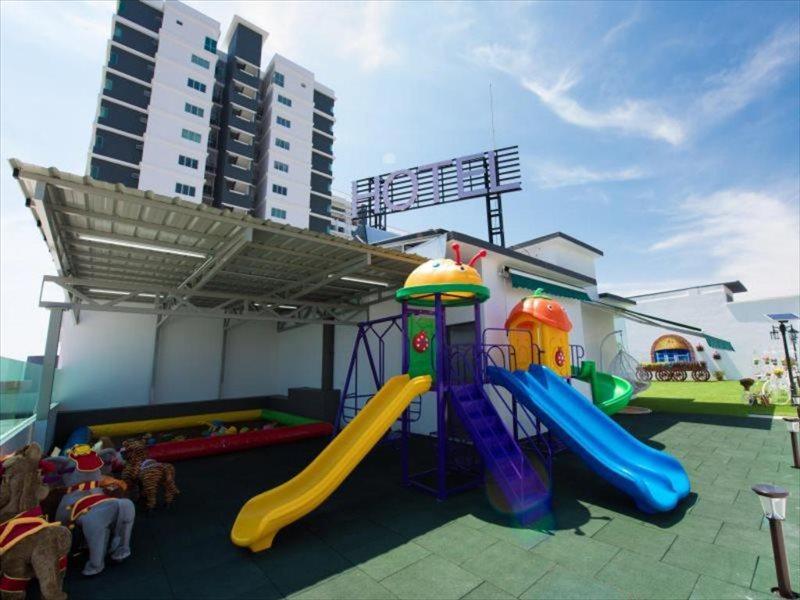 A+ Boutique Hotel Sekinchan Exterior photo
