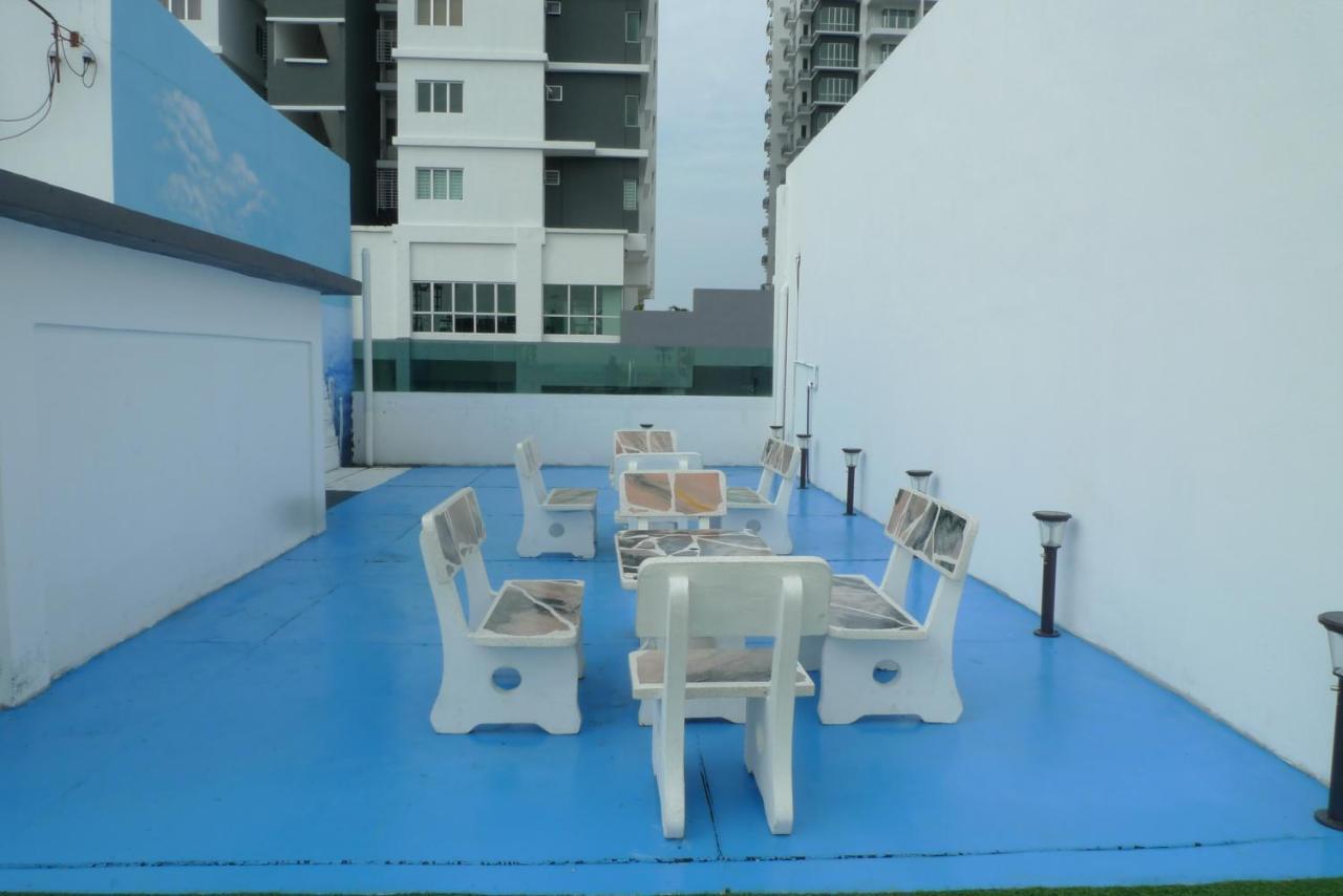 A+ Boutique Hotel Sekinchan Exterior photo