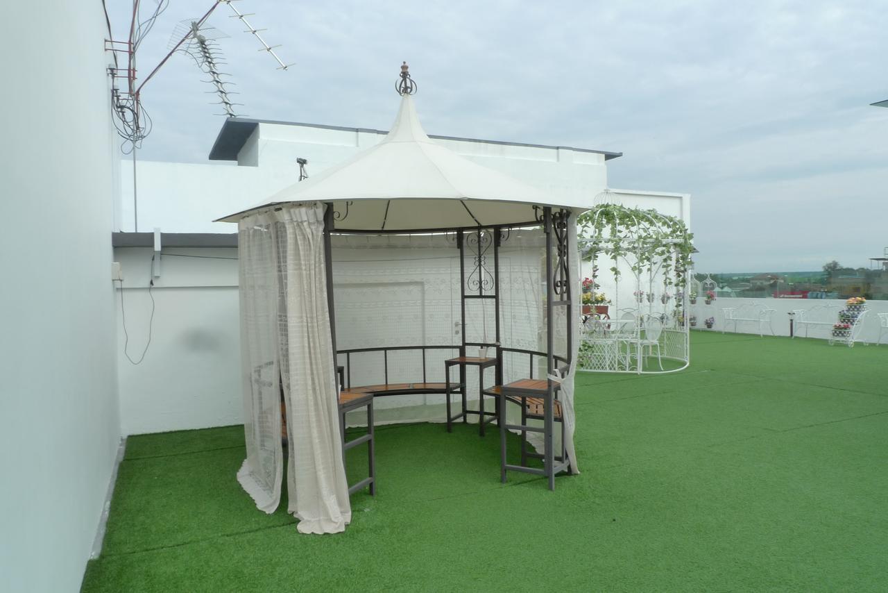 A+ Boutique Hotel Sekinchan Exterior photo