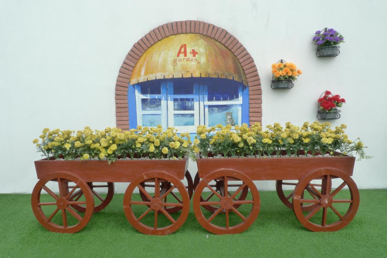 A+ Boutique Hotel Sekinchan Exterior photo