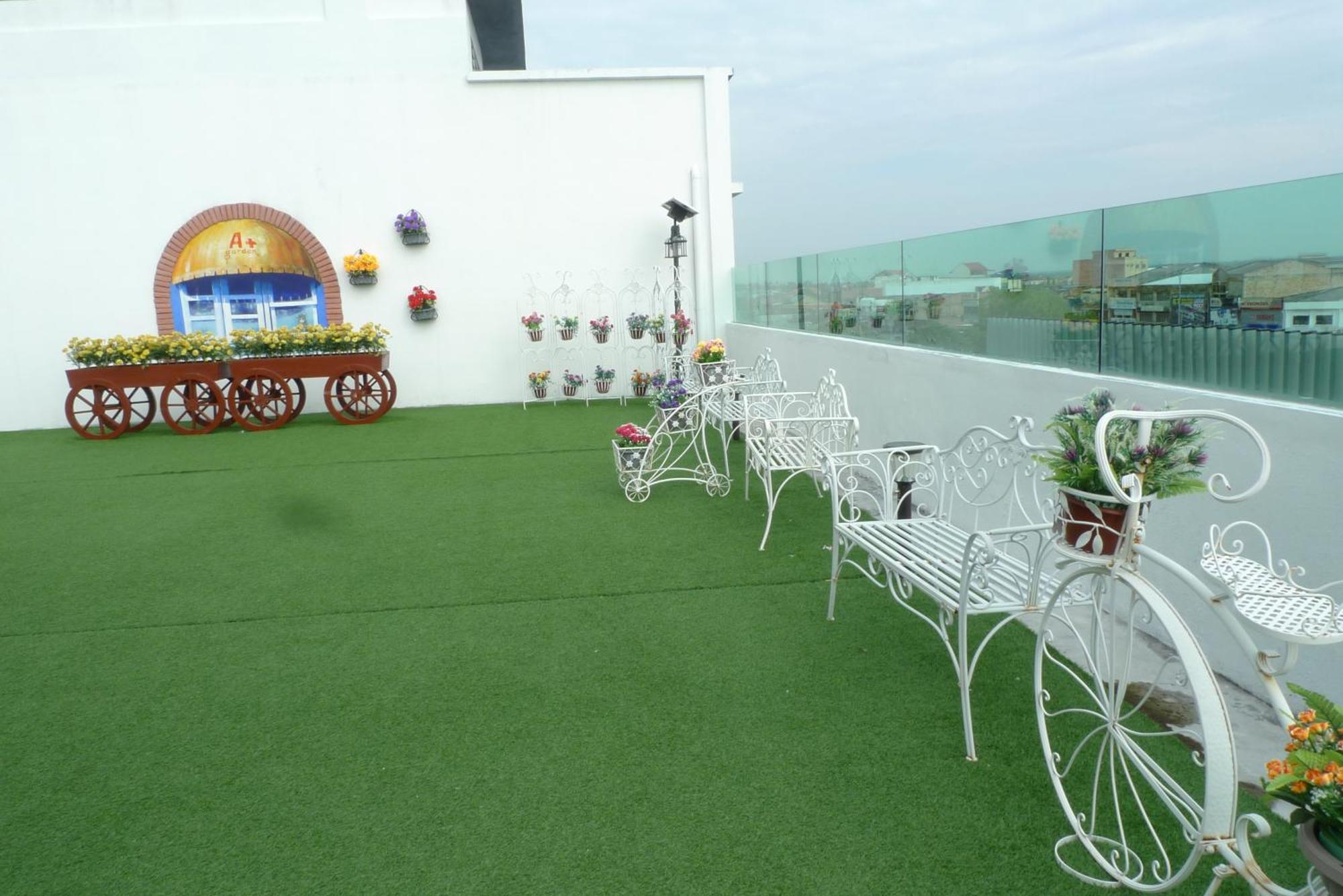A+ Boutique Hotel Sekinchan Exterior photo